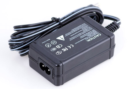 數(shù)碼相機(jī)/攝像機(jī)適配器 AC-LS1A