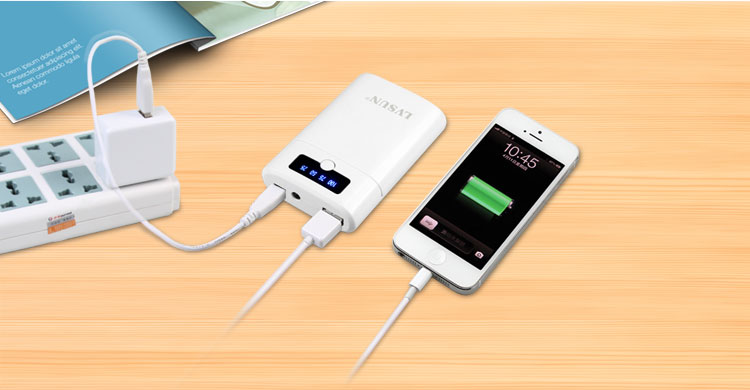 智能寶商務(wù)移動(dòng)電源LS-B8000同步充放電功能