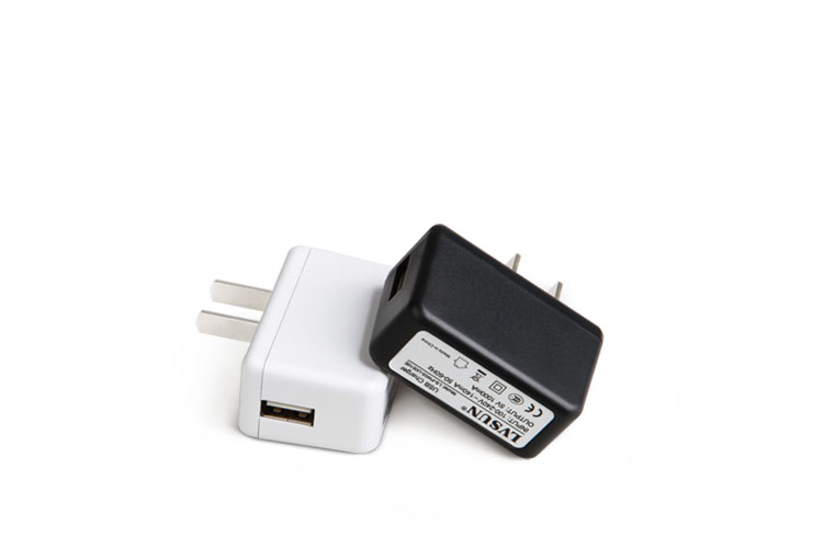 旅行USB充電器LS-PW05-U0510E國(guó)際品牌  國(guó)際品質(zhì)